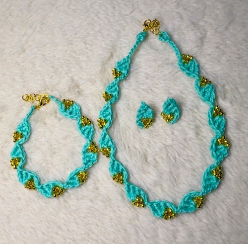 Handgefertigtes set aus - set,