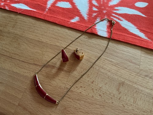 Set halskette und ohrringe - und,